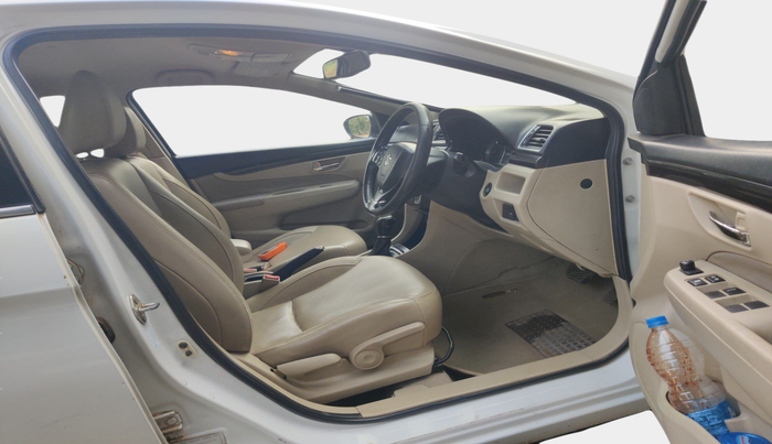 2016 Maruti Ciaz ZXI+ AT, Petrol, Automatic, 1,42,495 km, interior