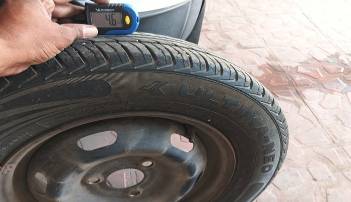 2017 Renault Kwid RXT 1.0, Petrol, Manual, 53,025 km, tyre