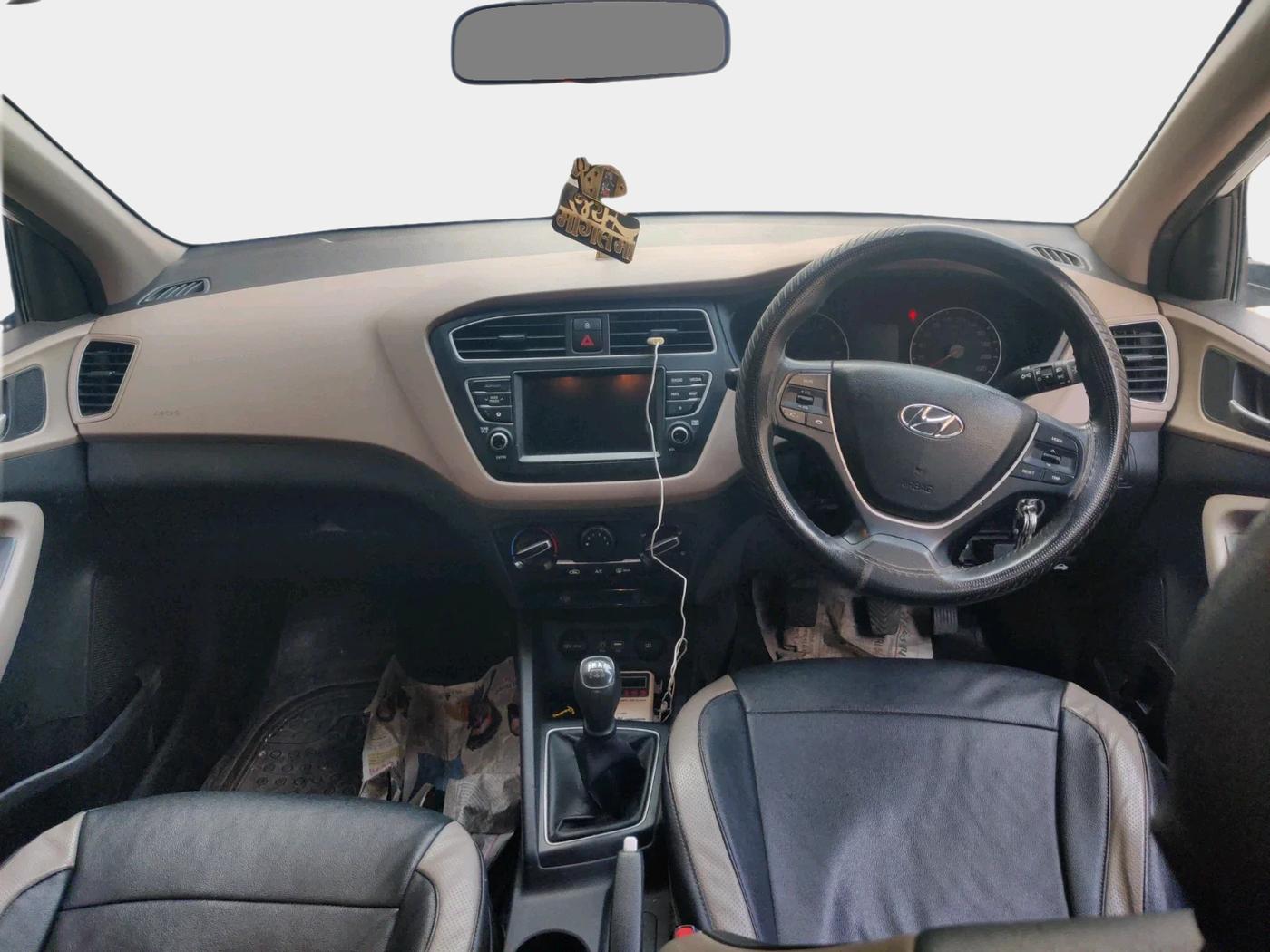 2020 Hyundai Elite i20 SPORTZ PLUS 1.2, Petrol, Manual, 76,438 km, interior