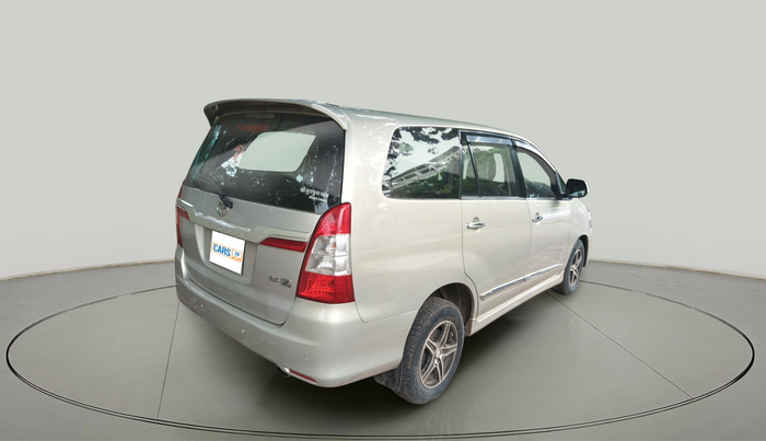 2015 Toyota Innova 2.5 ZX 7 STR, Diesel, Manual, 2,02,501 km, exterior