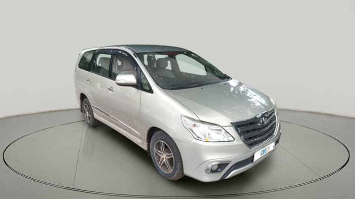 2015 Toyota Innova 2.5 ZX 7 STR, Diesel, Manual, 2,02,501 km, exterior
