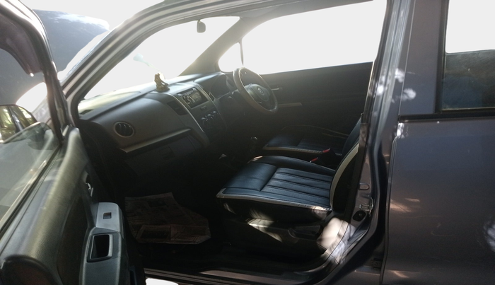 2012 Maruti Wagon R 1.0 LXI, Petrol, Manual, 82,401 km, interior