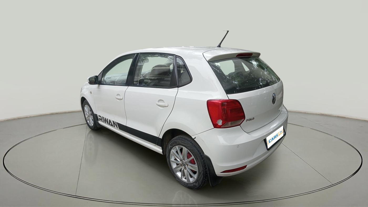 2015 Volkswagen Polo HIGHLINE1.2L, Petrol, Manual, 1,05,933 km, exterior