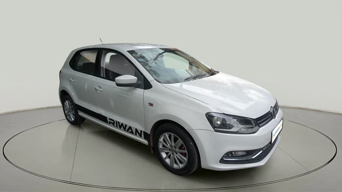 2015 Volkswagen Polo HIGHLINE1.2L, Petrol, Manual, 1,05,933 km, exterior