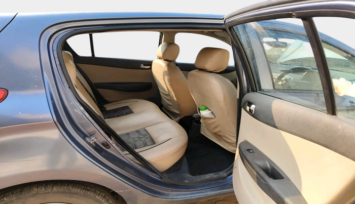 2012 Hyundai i20 MAGNA 1.2, Petrol, Manual, 76,434 km, interior