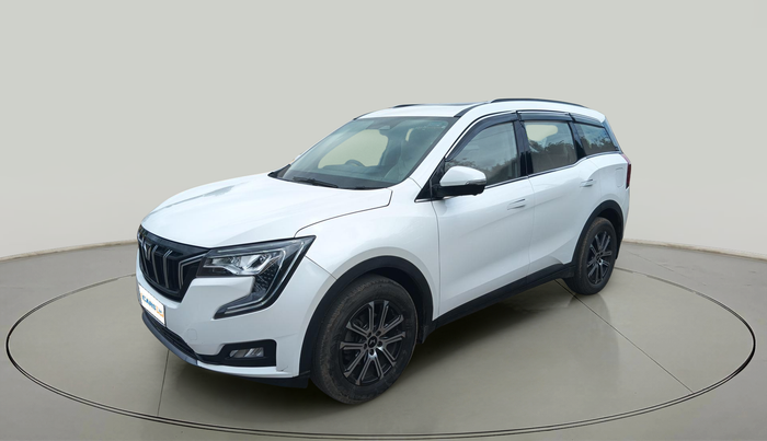 2024 Mahindra XUV700 AX 7 LUXURY D AT 7 STR, Diesel, Automatic, 32,147 km, exterior