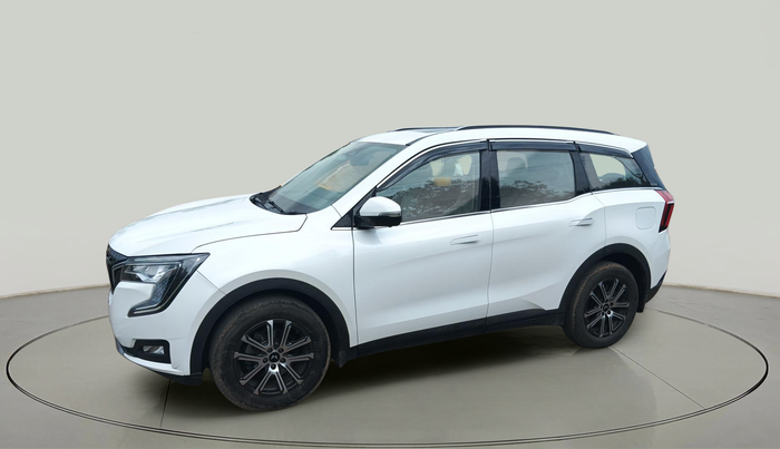 2024 Mahindra XUV700 AX 7 LUXURY D AT 7 STR, Diesel, Automatic, 32,147 km, exterior