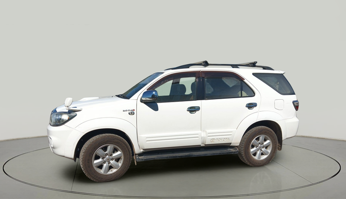 2009 Toyota Fortuner 3.0 4X4 MT, Diesel, Manual, 1,20,509 km, exterior
