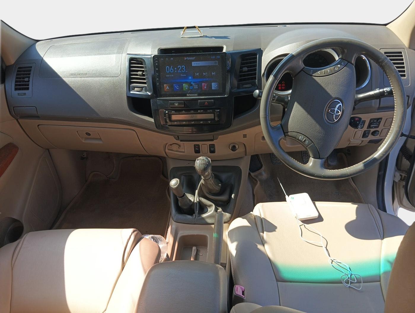 2009 Toyota Fortuner 3.0 4X4 MT, Diesel, Manual, 1,20,620 km, interior