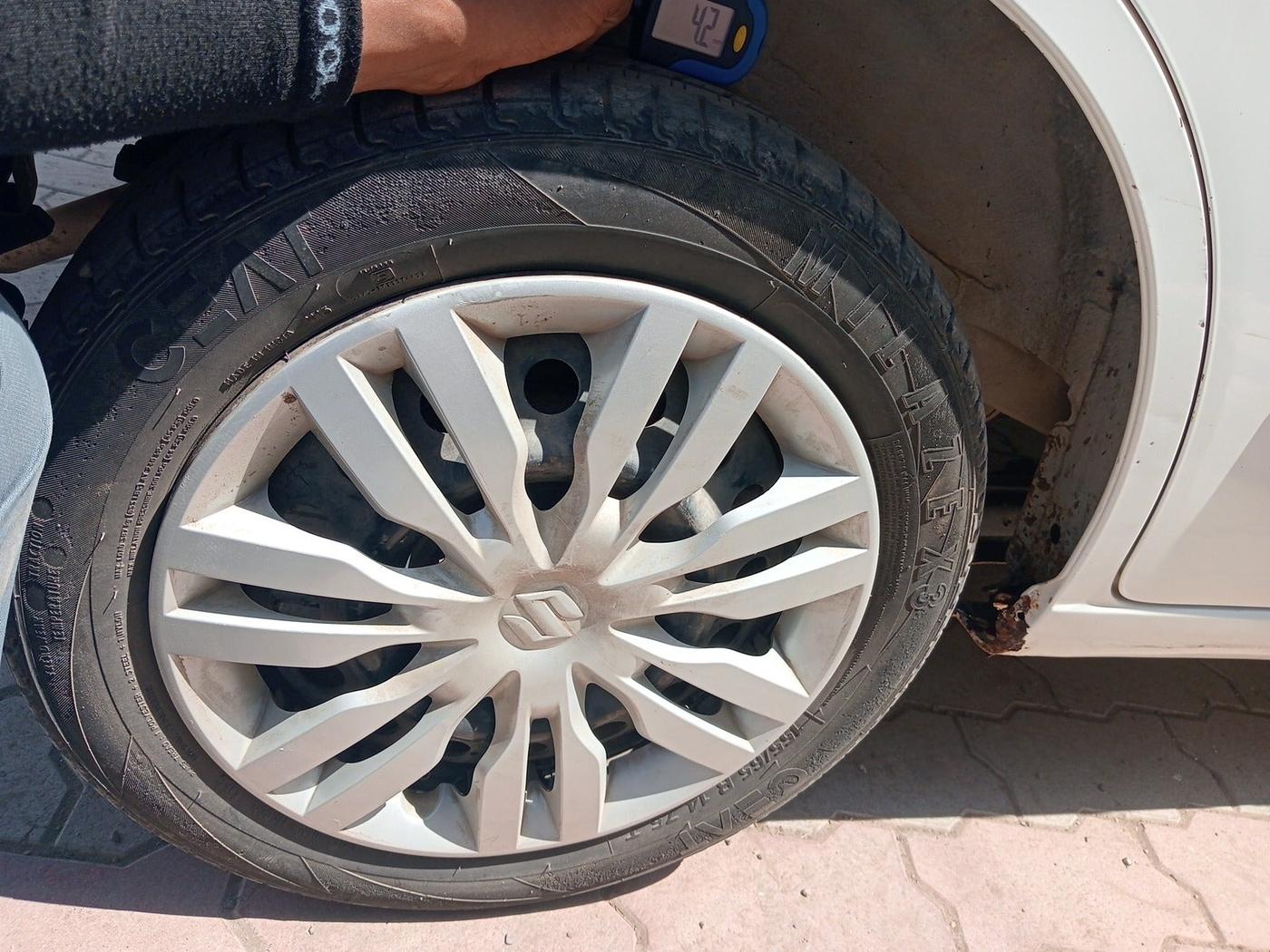 2018 Maruti Wagon R 1.0 VXI, Petrol, Manual, 80,318 km, tyre