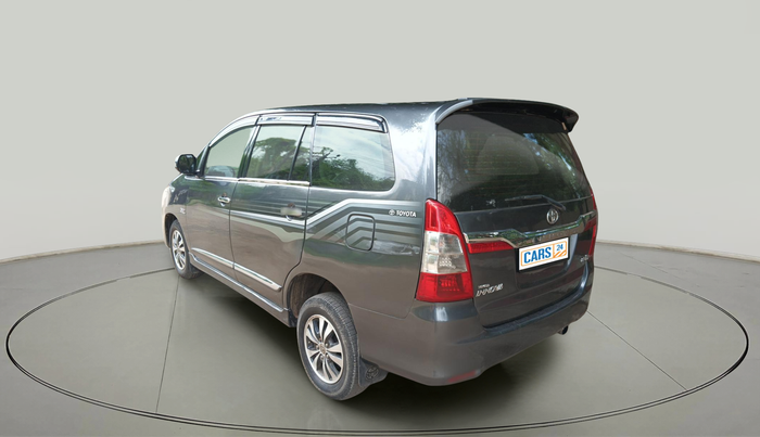 2015 Toyota Innova 2.5 ZX 7 STR, Diesel, Manual, 1,60,661 km, exterior