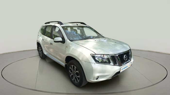 2015 Nissan Terrano XL D PLUS, Diesel, Manual, 2,07,204 km, exterior