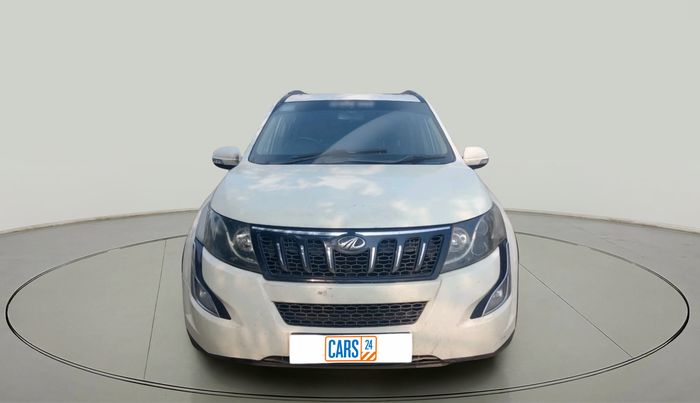 2016 Mahindra XUV500 W10, Diesel, Manual, 1,36,410 km, exterior