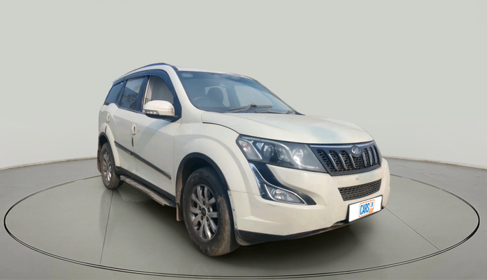 2016 Mahindra XUV500 W10, Diesel, Manual, 1,36,410 km, exterior