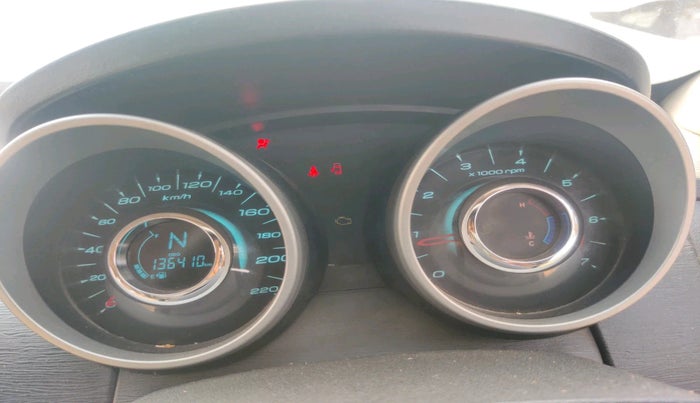 2016 Mahindra XUV500 W10, Diesel, Manual, 1,36,410 km, interior