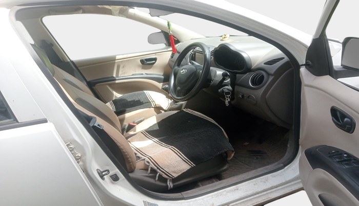 2015 Hyundai i10 MAGNA 1.1, Petrol, Manual, 93,491 km, interior