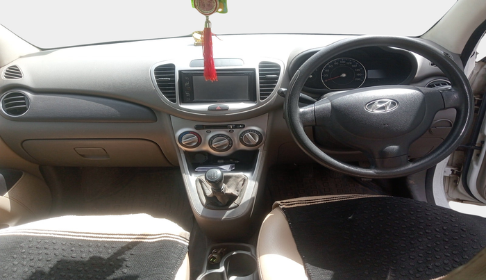 2015 Hyundai i10 MAGNA 1.1, Petrol, Manual, 93,491 km, interior