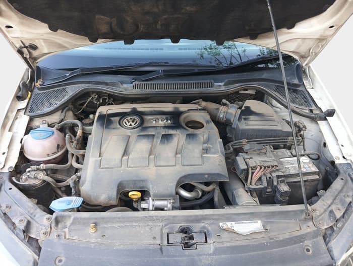 2017 Volkswagen Ameo HIGHLINE PLUS 1.5L AT 16 ALLOY, Diesel, Automatic, 80,496 km, exterior