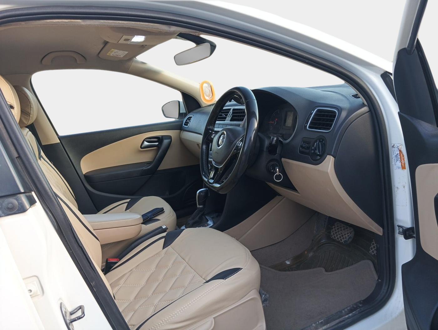 2017 Volkswagen Ameo HIGHLINE PLUS 1.5L AT 16 ALLOY, Diesel, Automatic, 80,496 km, interior