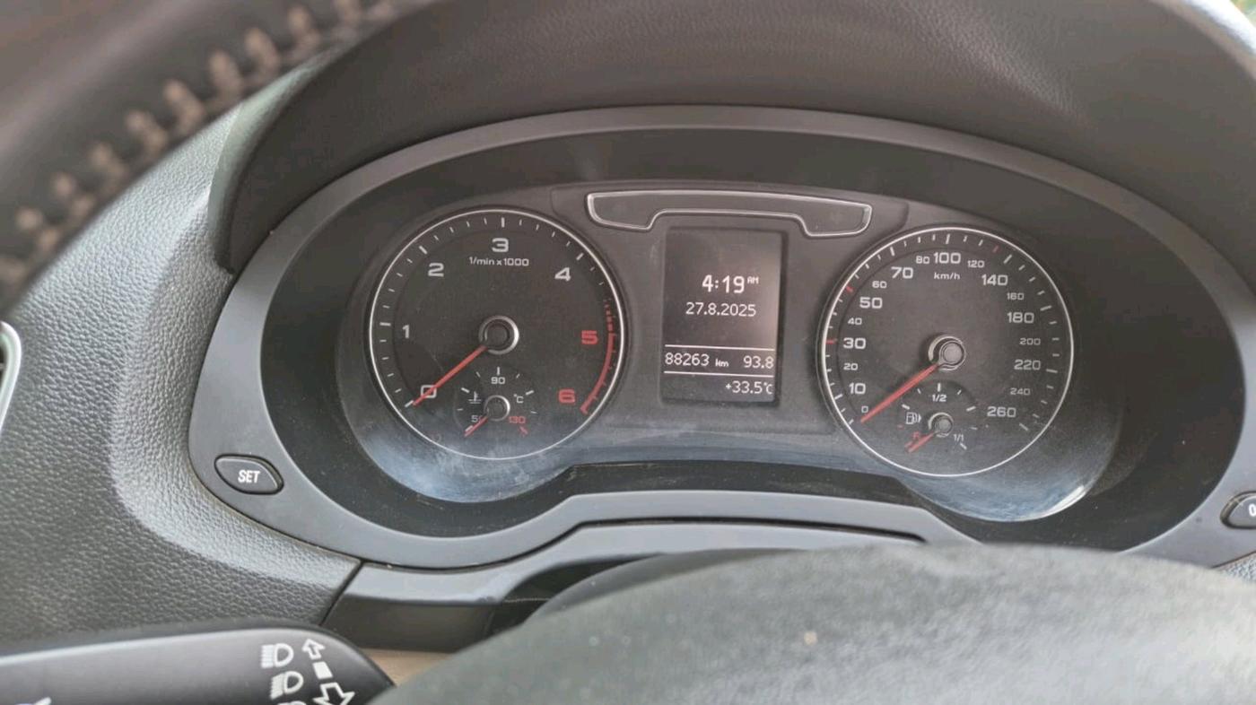 2018 Audi Q3 30 TDI PREMIUM PLUS, Diesel, Automatic, 90,000 km, interior
