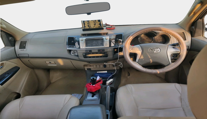 2012 Toyota Fortuner 3.0 4X2 AT, Diesel, Automatic, 1,93,582 km, interior