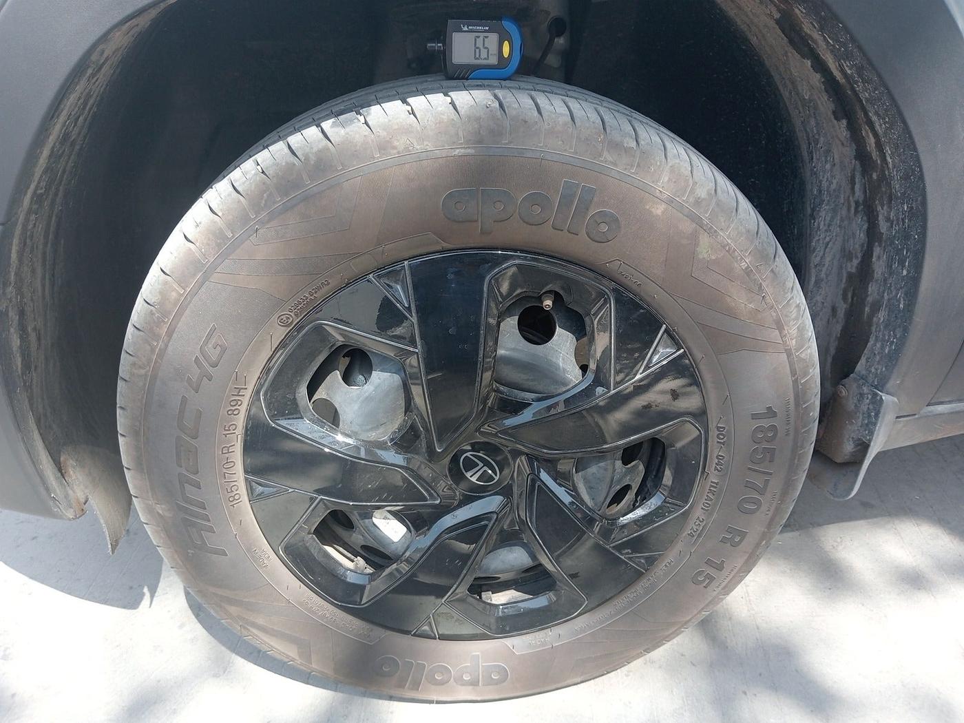 2024 Tata PUNCH ADVENTURE MT, Petrol, Manual, 3,216 km, tyre