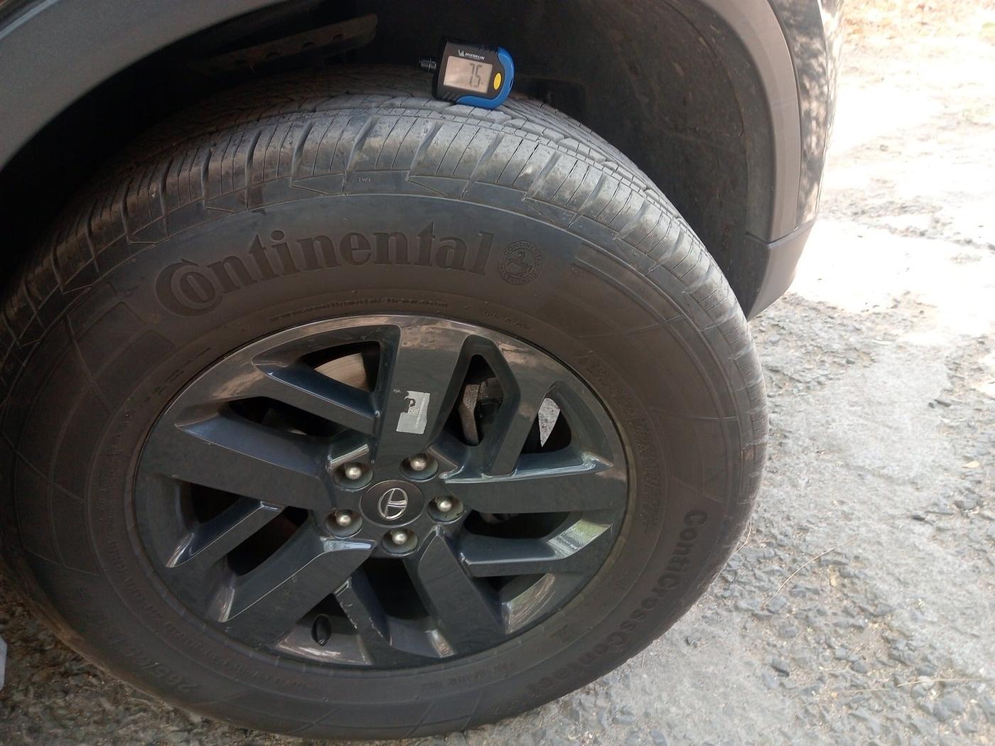 2023 Tata Harrier XT Plus 2.0Lkryotec halo Dark Edition, Diesel, Manual, 31,531 km, tyre