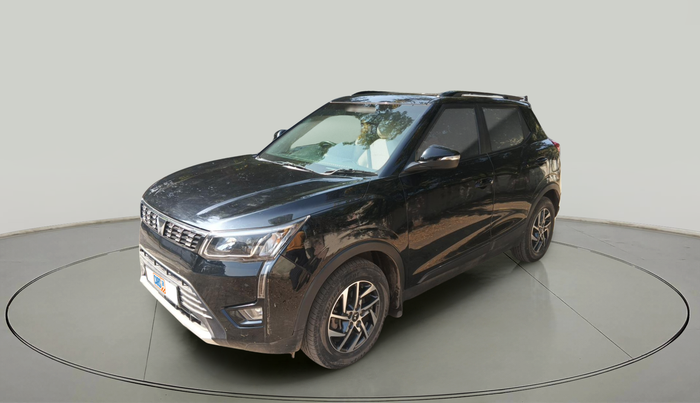2023 Mahindra XUV300 W8 (O) 1.5 DIESEL, Diesel, Manual, 43,035 km, exterior