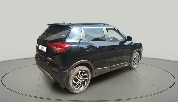 2023 Mahindra XUV300 W8 (O) 1.5 DIESEL, Diesel, Manual, 43,035 km, exterior