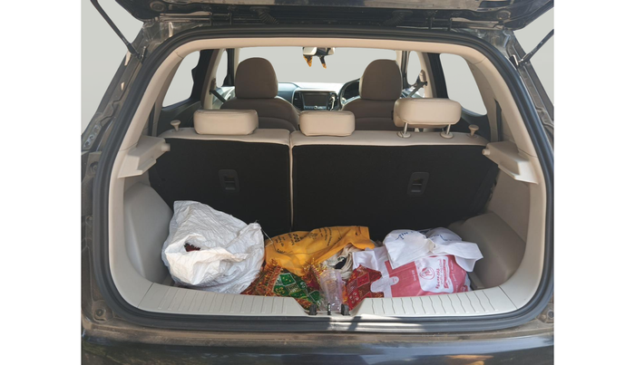 2023 Mahindra XUV300 W8 (O) 1.5 DIESEL, Diesel, Manual, 43,035 km, exterior