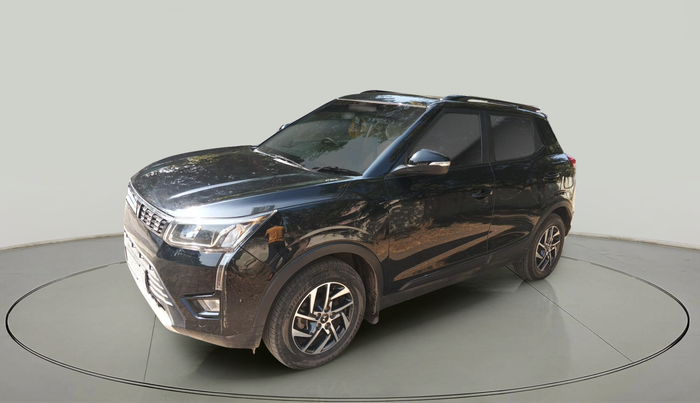 2023 Mahindra XUV300 W8 (O) 1.5 DIESEL, Diesel, Manual, 43,035 km, exterior