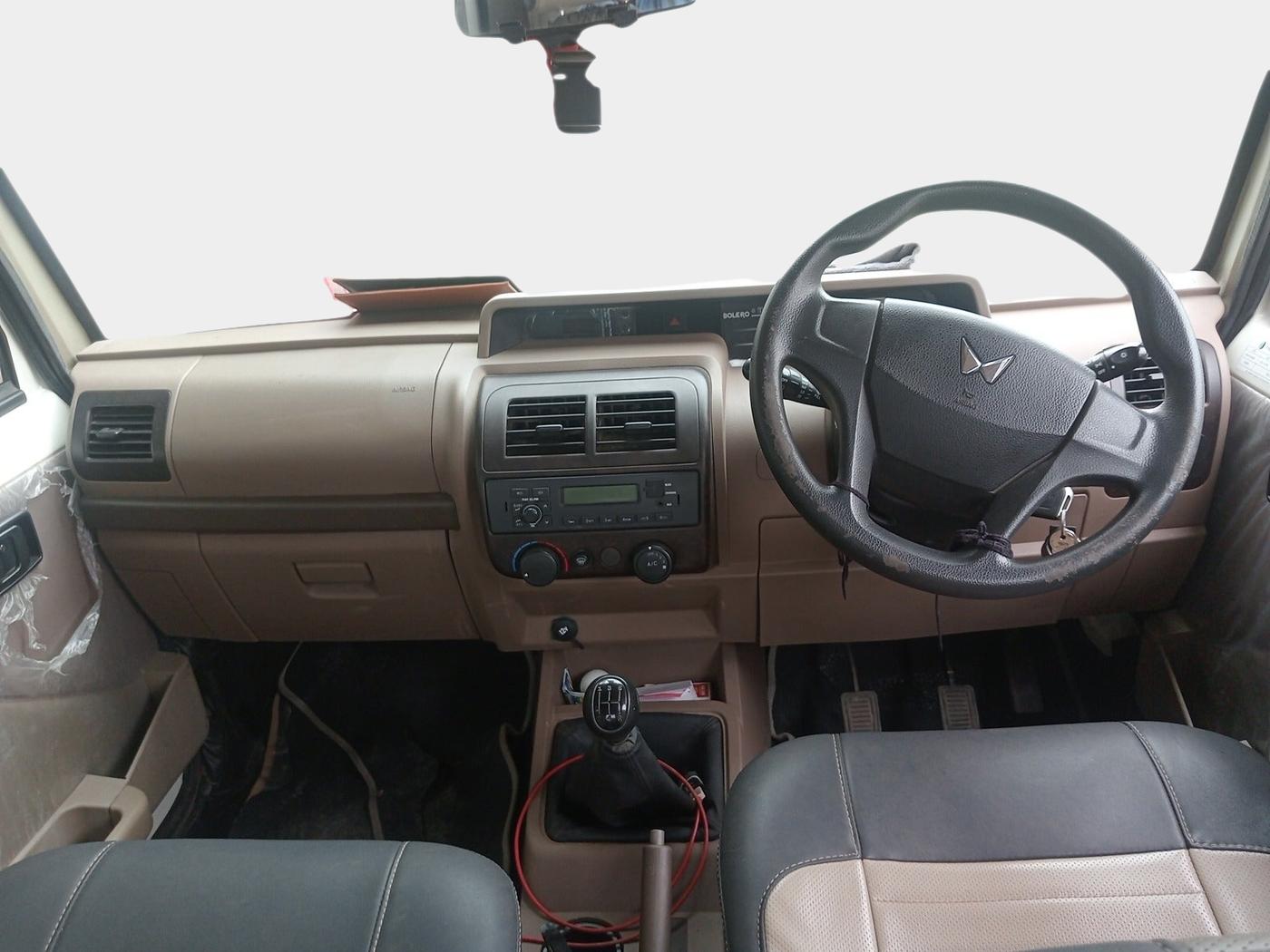 2023 Mahindra Bolero B6 (O), Diesel, Manual, 49,000 km, interior