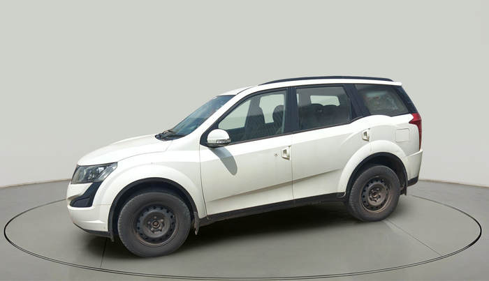 2017 Mahindra XUV500 W6, Diesel, Manual, 57,416 km, exterior