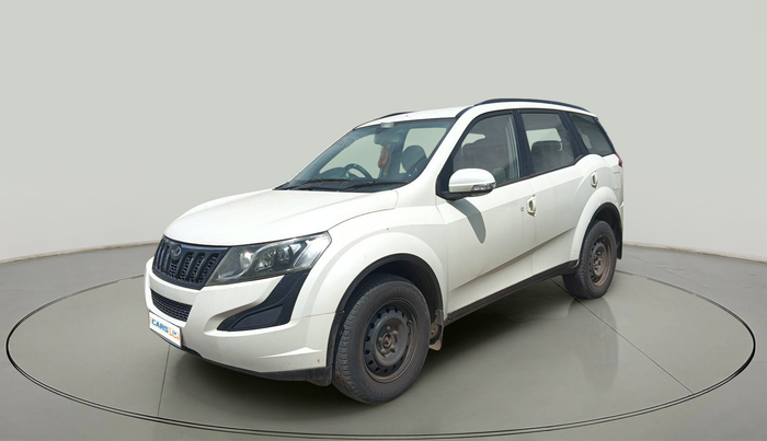 2017 Mahindra XUV500 W6, Diesel, Manual, 57,416 km, exterior