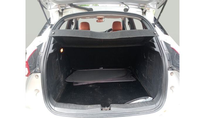 2020 Nissan Kicks XV 1.5, Petrol, Manual, 68,088 km, exterior