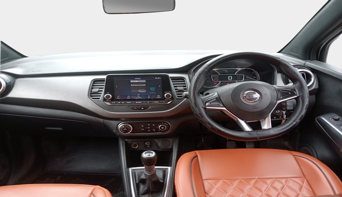2020 Nissan Kicks XV 1.5, Petrol, Manual, 68,088 km, interior