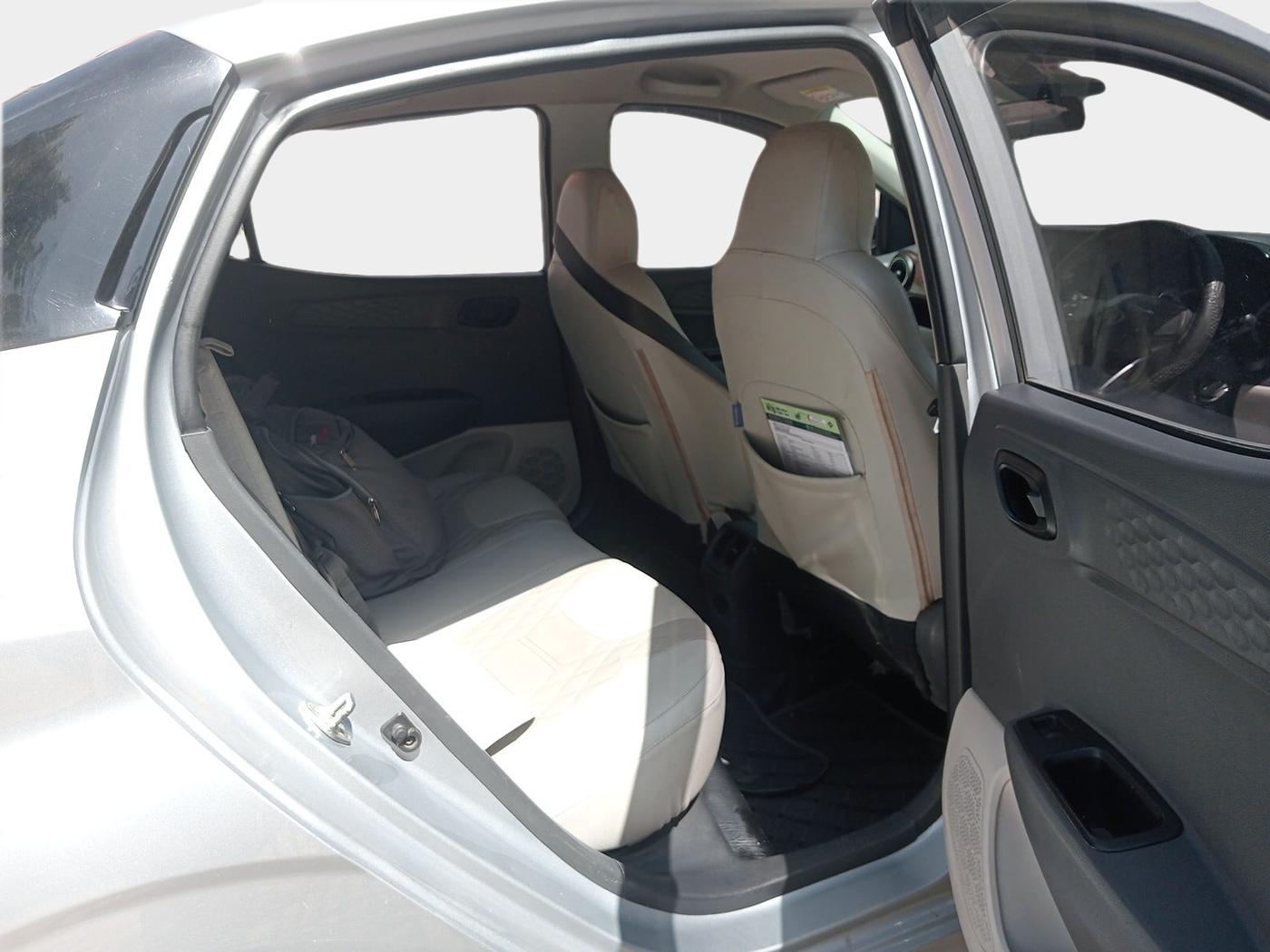 2021 Hyundai AURA S 1.2 CNG, Petrol, Manual, 1,00,229 km, interior