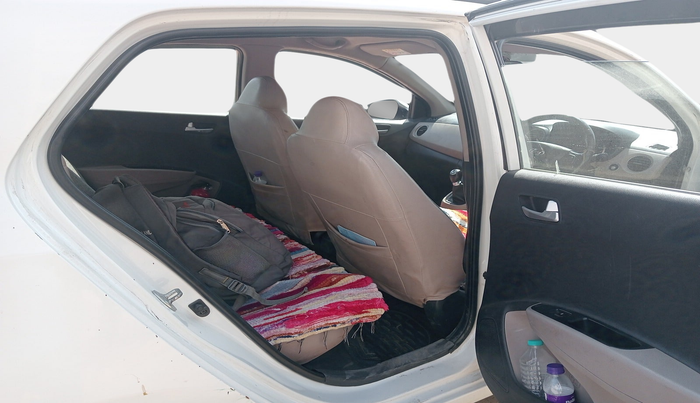 2018 Hyundai Grand i10 ASTA 1.2 KAPPA VTVT, Petrol, Manual, 1,25,351 km, interior