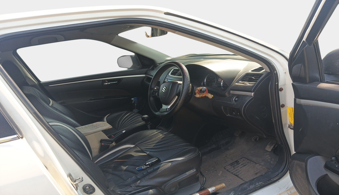 2017 Maruti Swift ZDI, Diesel, Manual, 1,30,438 km, interior
