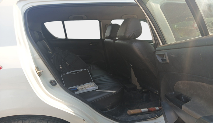 2017 Maruti Swift ZDI, Diesel, Manual, 1,30,438 km, interior
