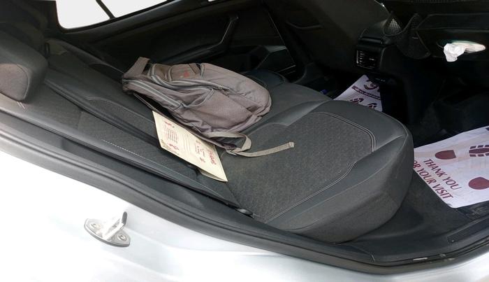 2024 Volkswagen TAIGUN GT Line 1.0L TSI MT, Petrol, Manual, 35,864 km, interior