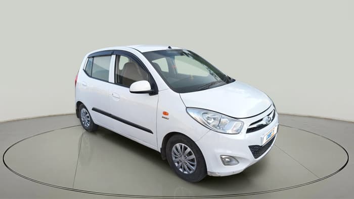 2015 Hyundai i10 SPORTZ 1.1, Petrol, Manual, 99,976 km, exterior