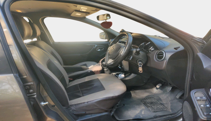 2017 Nissan Terrano XV PREMIUM D, Diesel, Manual, 1,41,651 km, interior