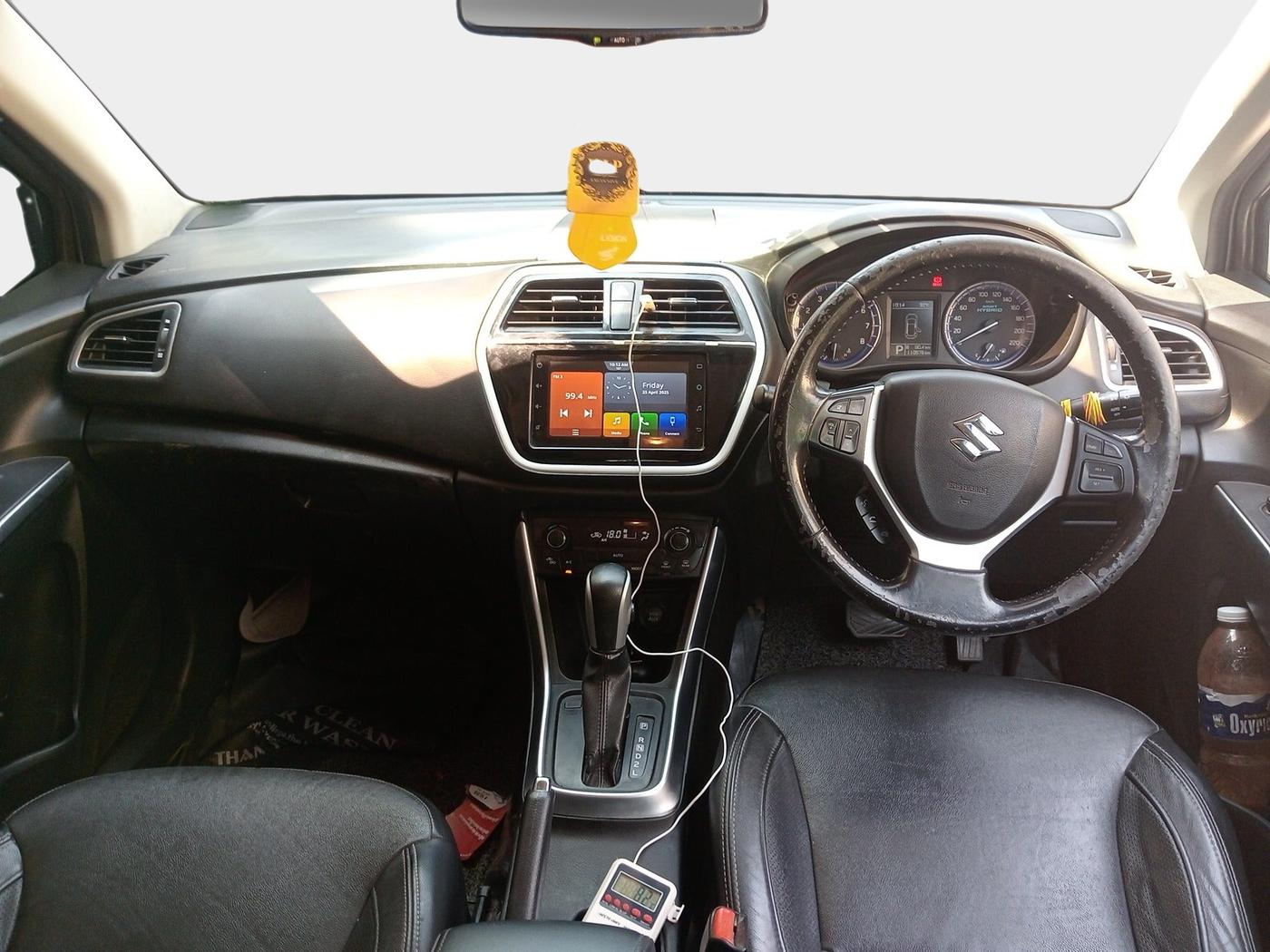 2020 Maruti S Cross ALPHA AT1.5, Petrol, Automatic, 1,10,576 km, interior