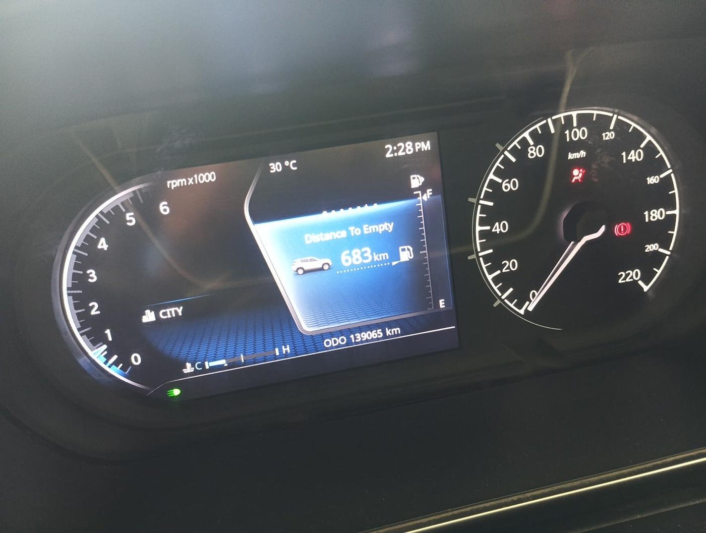 2019 Tata Harrier XZ 2.0L, Diesel, Manual, 1,39,500 km, interior