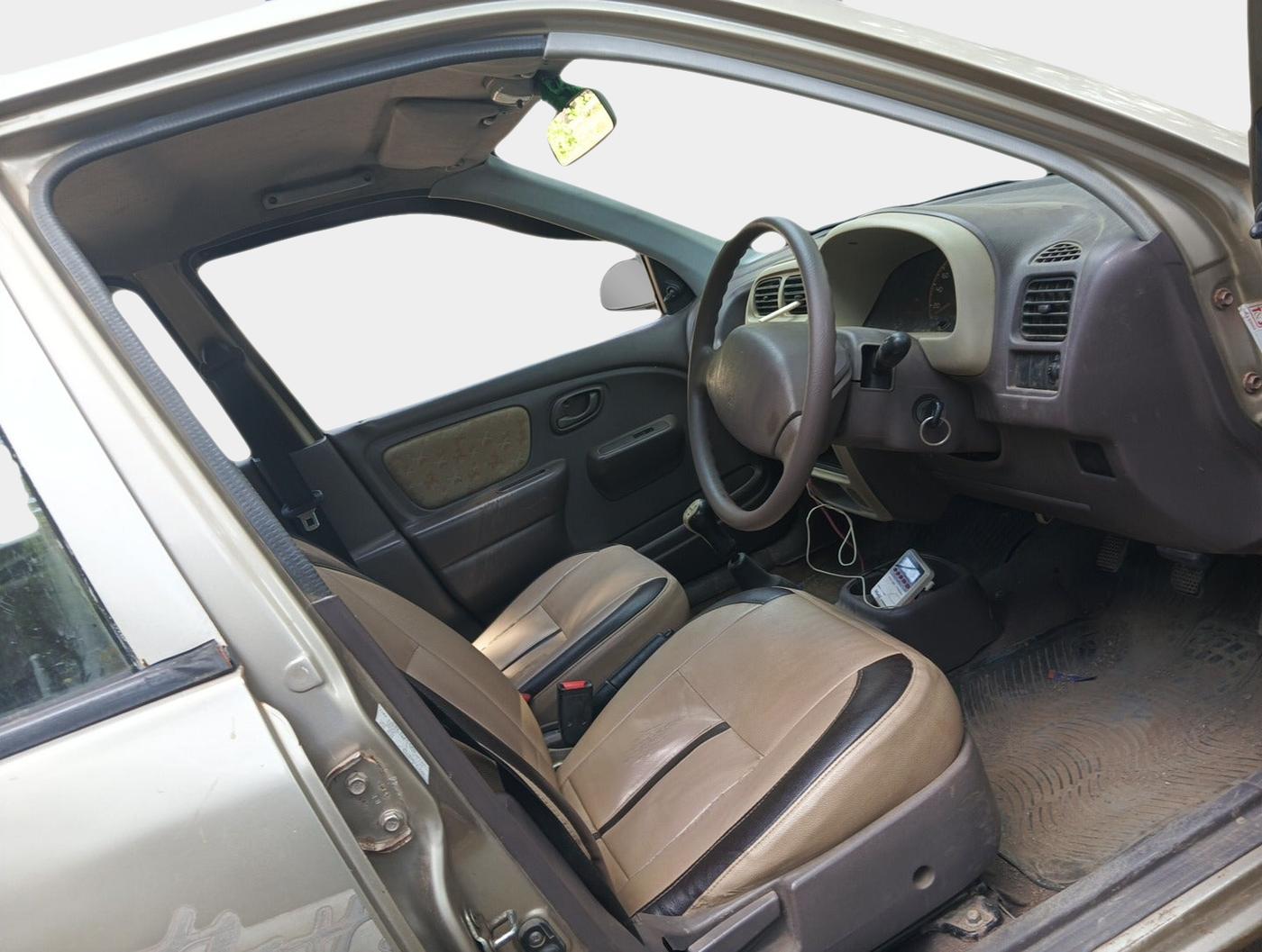 2010 Maruti Alto LXI, Petrol, Manual, 1,01,629 km, interior