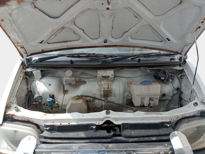 2012 Maruti Eeco 7 STR, Petrol, Manual, 3,02,148 km, exterior