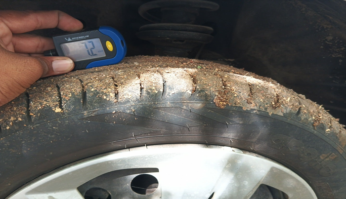 2017 Maruti Wagon R 1.0 VXI AMT, Petrol, Automatic, 1,14,100 km, tyre