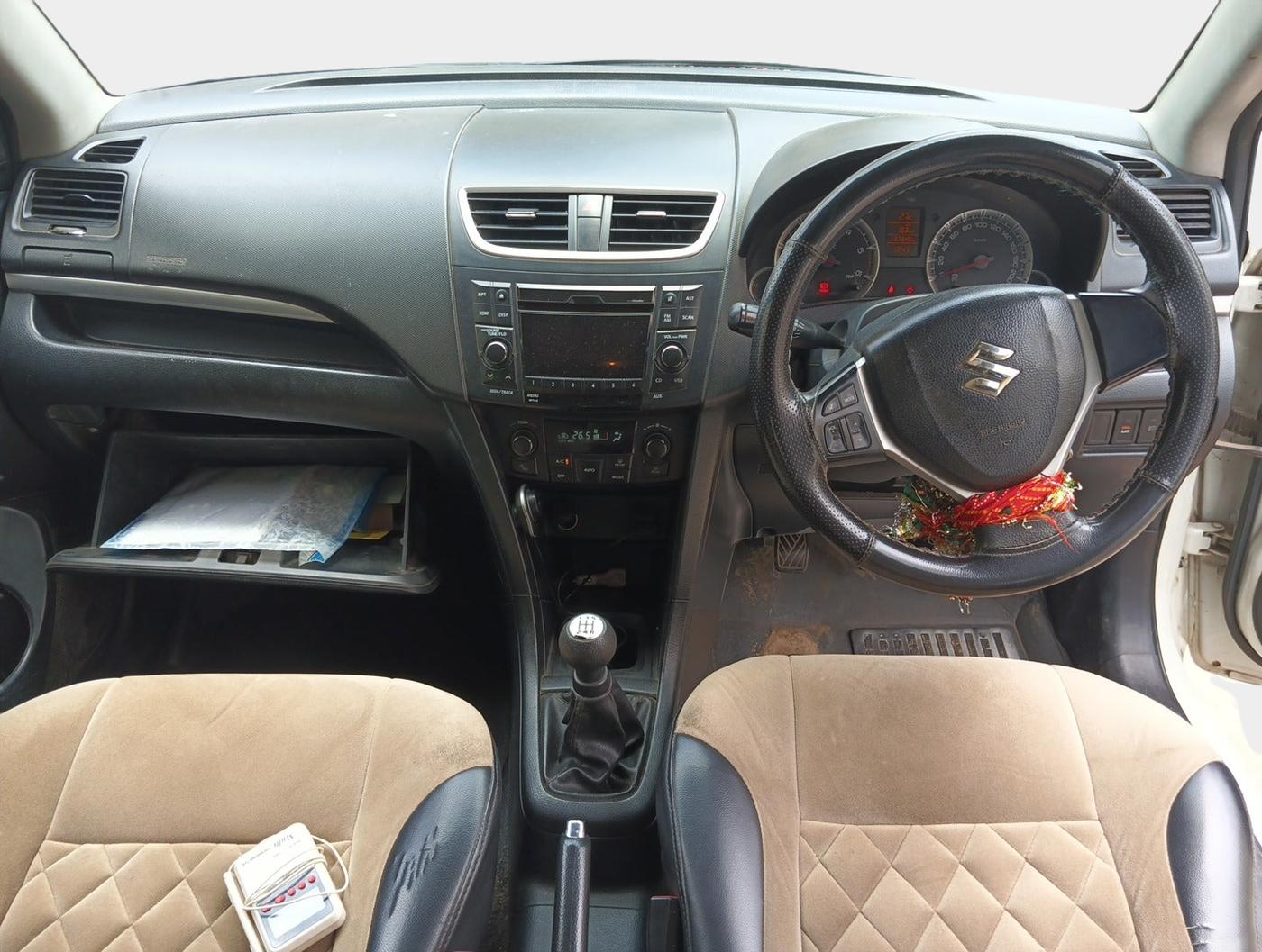 2012 Maruti Swift ZDI, Diesel, Manual, 1,37,348 km, interior