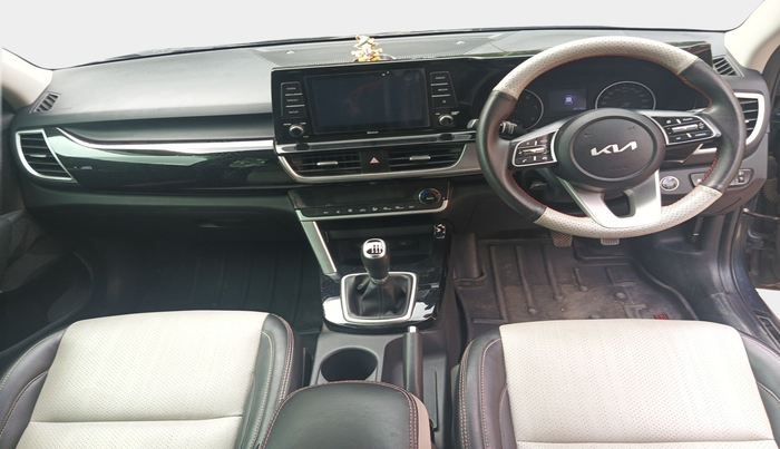 2022 KIA SELTOS HTK PLUS 1.5 DIESEL IMT, Diesel, Manual, 32,112 km, interior